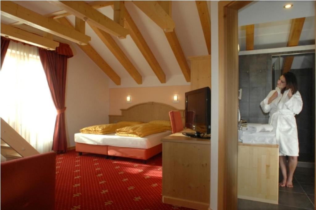 Hotel Scoiattolo Tesero Extérieur photo